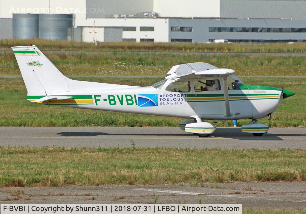 F-BVBI, Reims F172M Skyhawk C/N 1109, Taxiing to the Airclub with additional 'Aeroport Toulouse-Blagnac' sticker