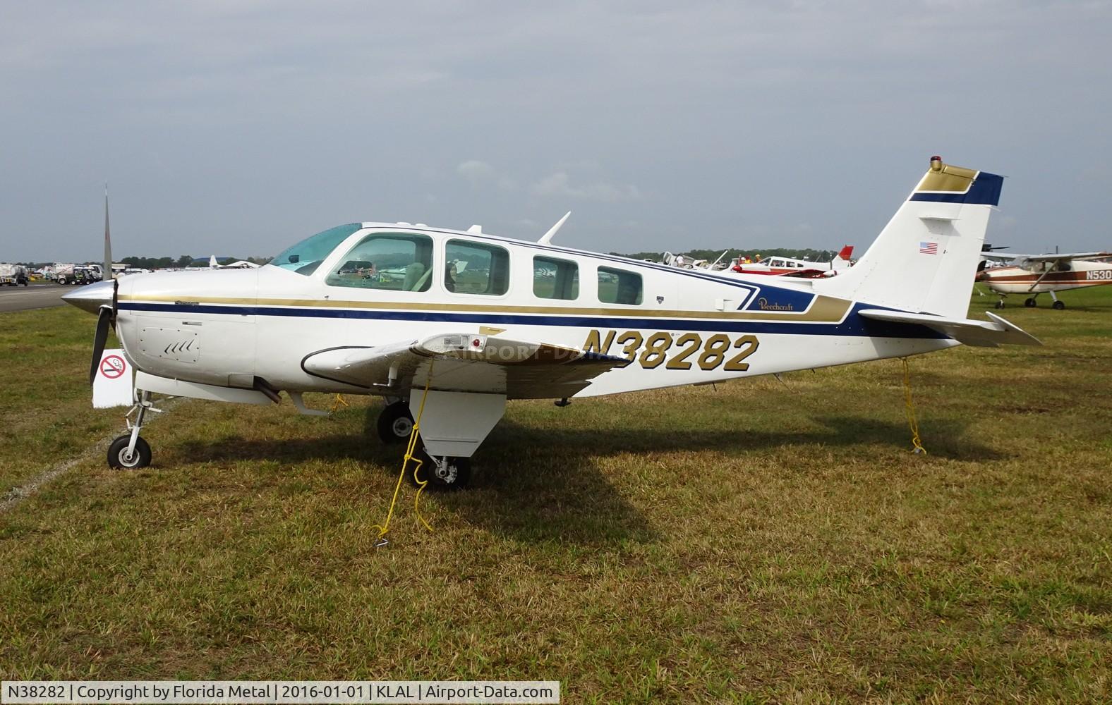 N38282, 1981 Beech A36 Bonanza 36 C/N E-1819, Bonanza 36