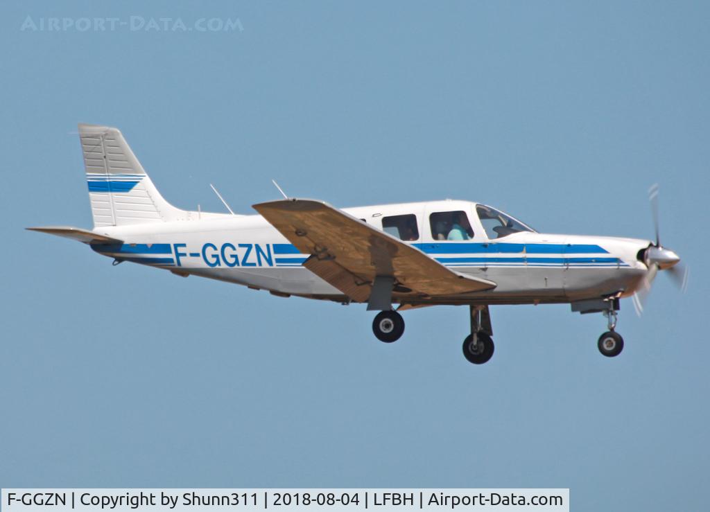 F-GGZN, Piper PA-32R-301 Saratoga SP C/N 32R-8313030, Landing rwy 09