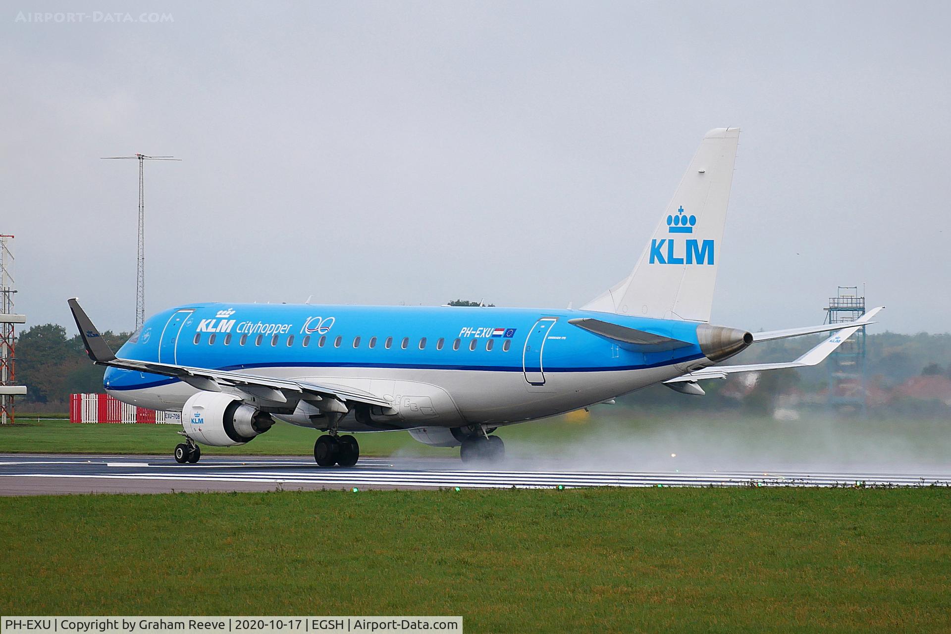 PH-EXU, 2018 Embraer 175STD (ERJ-170-200) C/N 17000708, Departing from Norwich on a wet morning.