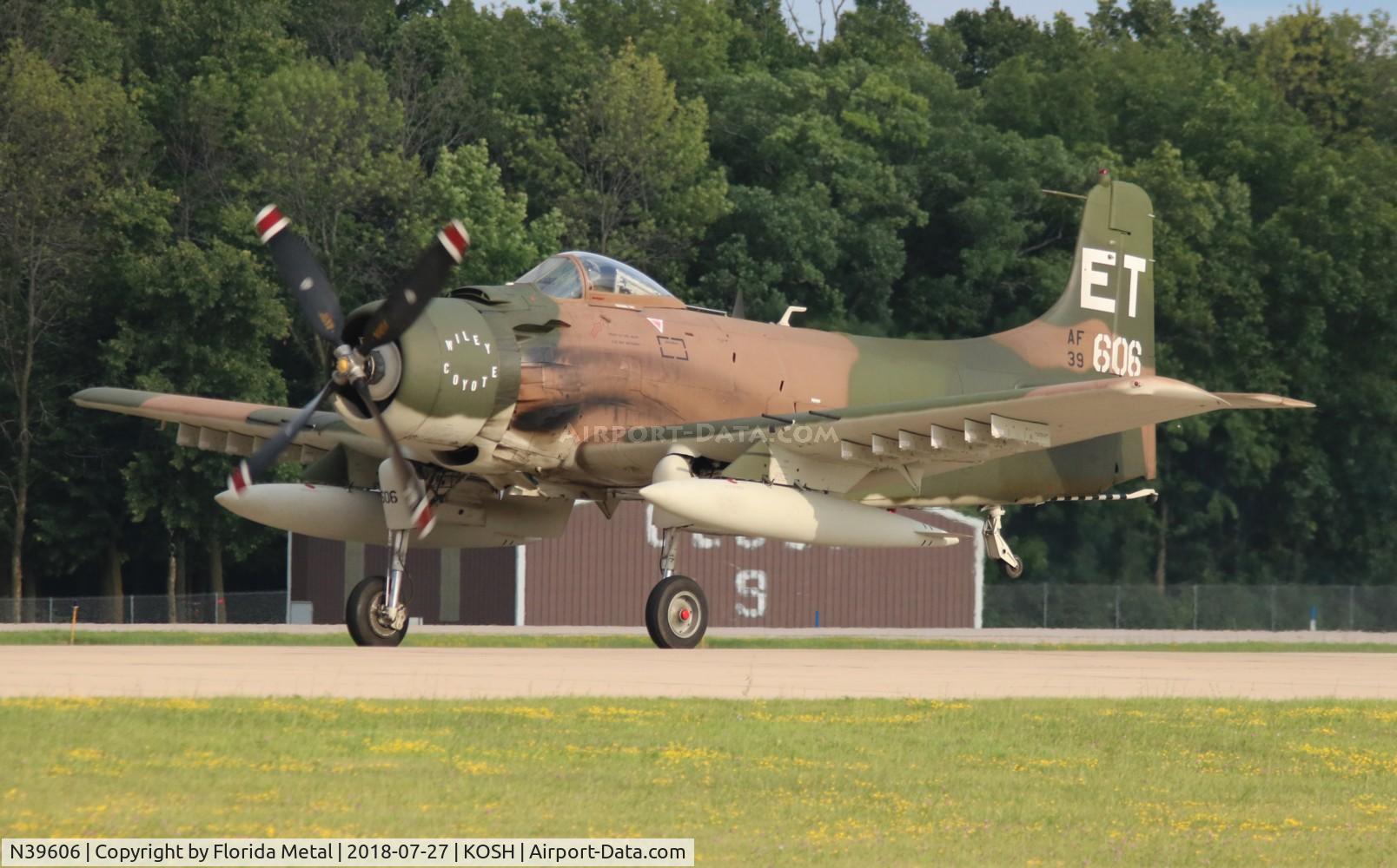 N39606, 1955 Douglas AD-6 Skyraider C/N 10838, AD-6 Skyraider