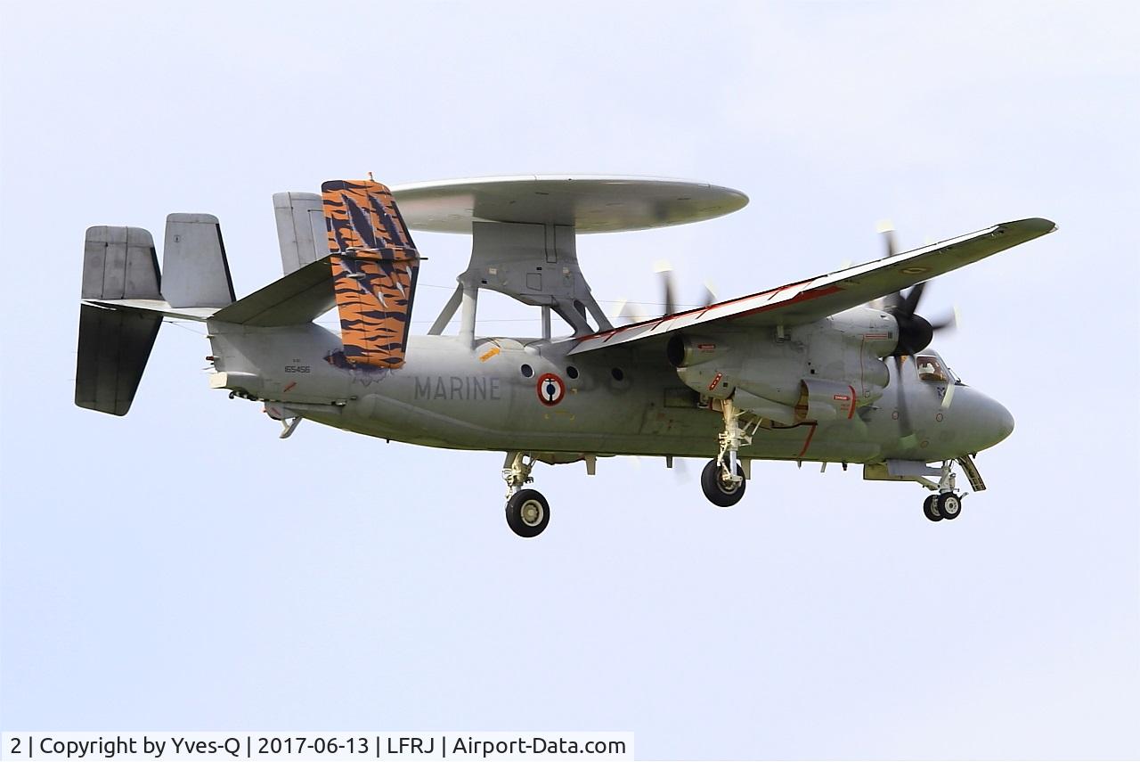 2, Grumman E-2C Hawkeye 2000 (G-123) C/N FR-2, Grumman E-2C Hawkeye, On final rwy 08, Landivisiau Naval Air Base (LFRJ) Tiger Meet 2017