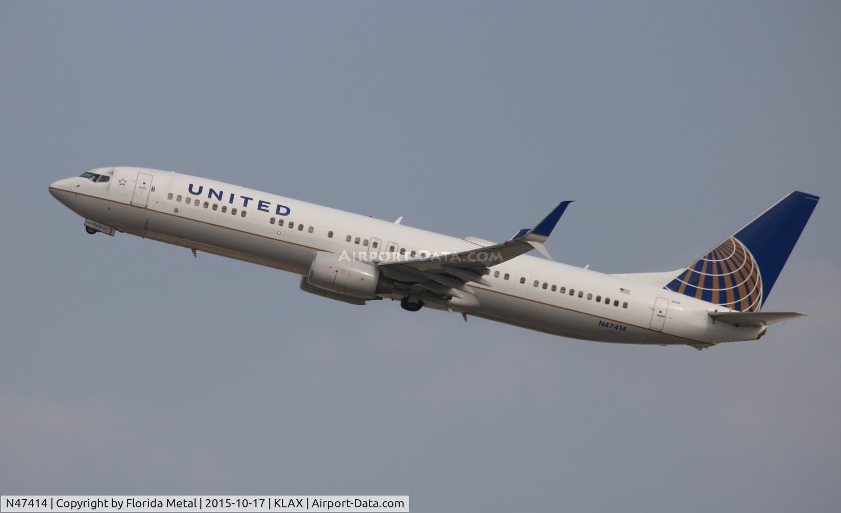 N47414, 2008 Boeing 737-924/ER C/N 32827, United 737-924