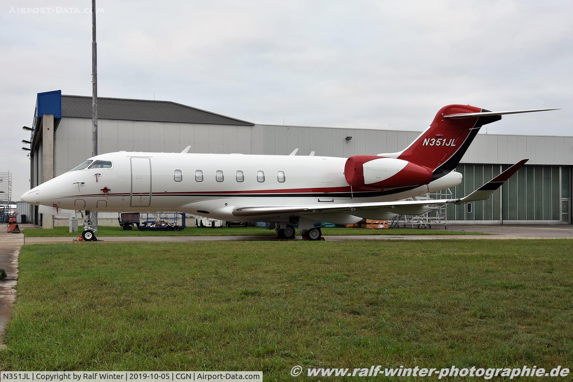 N351JL, , Bombardier BD-100-1A10 Challenger 300 - Private - 2075 - N351JL - 05.10.2019 - CGN