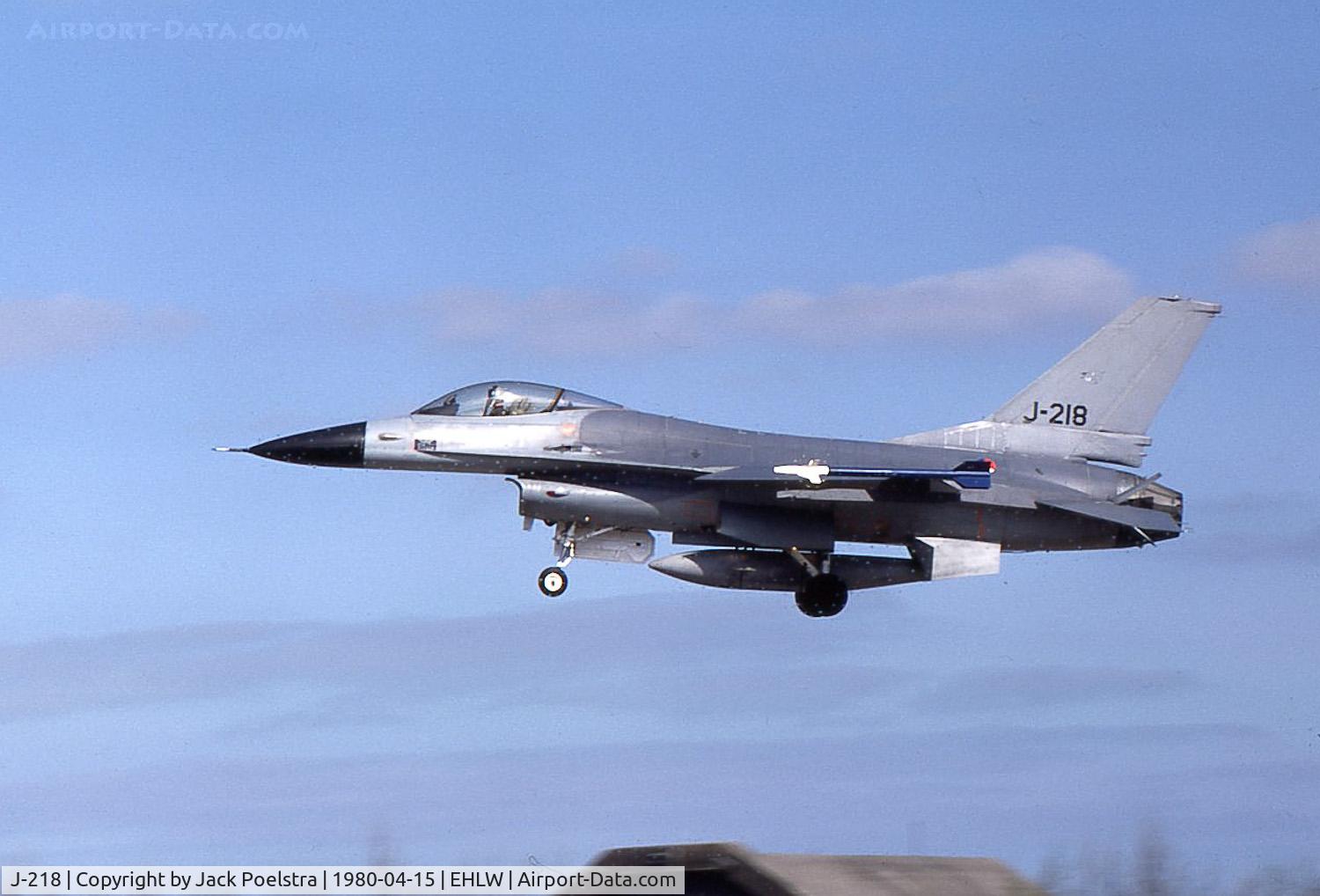 J-218, Fokker F-16A Fighting Falcon C/N 6D-7, J-218 of 322 Sqdn