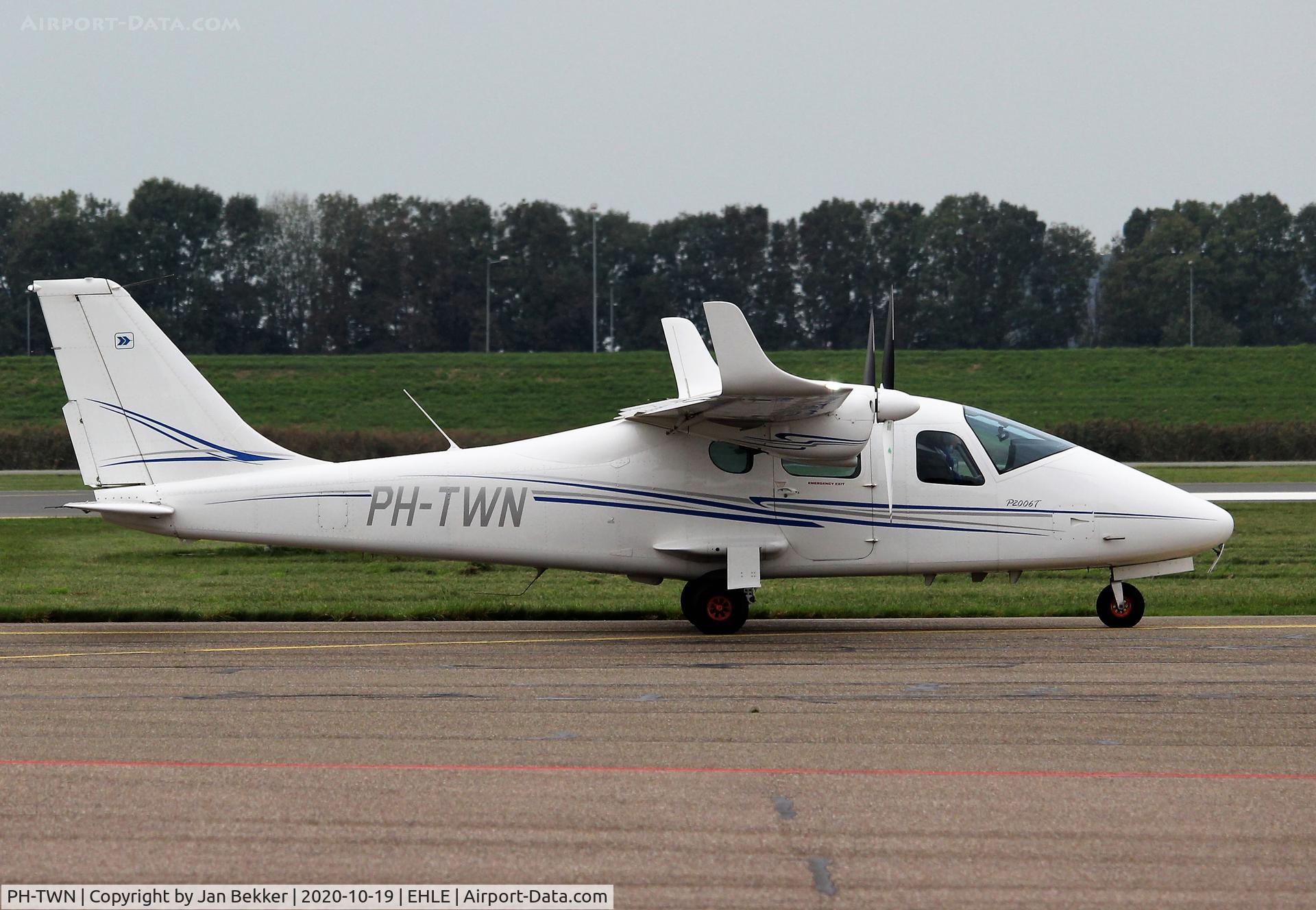 PH-TWN, 2010 Tecnam P-2006T C/N 169, Lelystad Airport