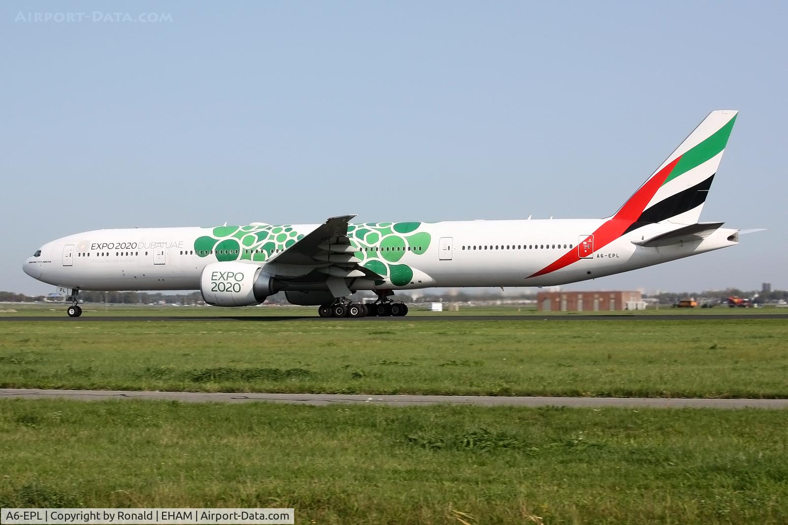 A6-EPL, 2016 Boeing 777-300/ER C/N 42331, at spl