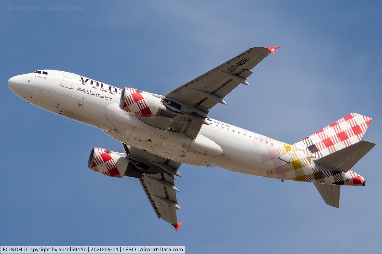 EC-NDH, 2008 Airbus A319-111 C/N 3403, Take off from LFBO