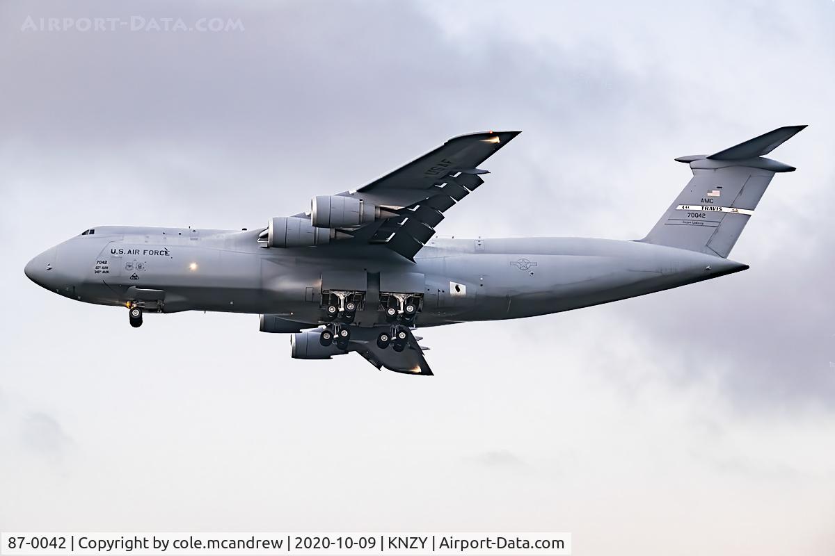 87-0042, 2013 Lockheed C-5M Super Galaxy C/N 500-0128, Reach 661 Heavy arriving into NASNI from Hickam AFB