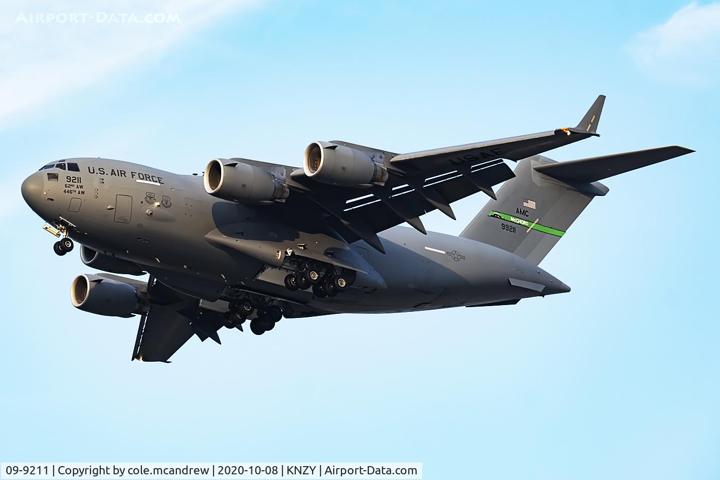 09-9211, 2009 Boeing C-17A Globemaster III C/N P-211, Reach 863 arriving into NAS North island