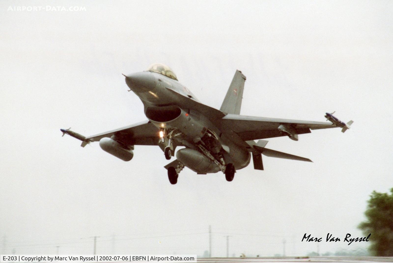 E-203, 1978 SABCA F-16AM Fighting Falcon C/N 6F-30, At Koksijde airshow 2002.