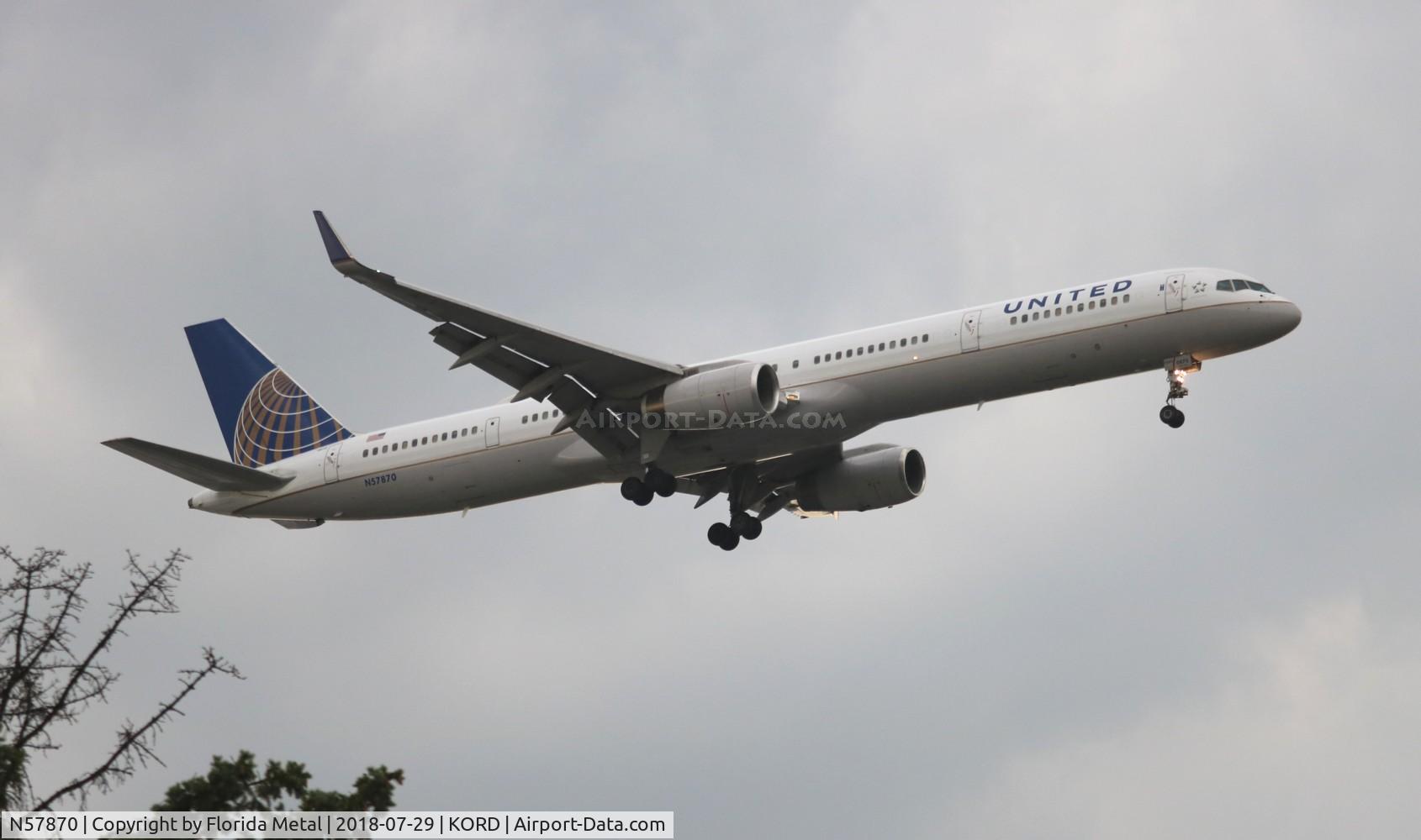 N57870, 2003 Boeing 757-33N C/N 33525, United 757-33N