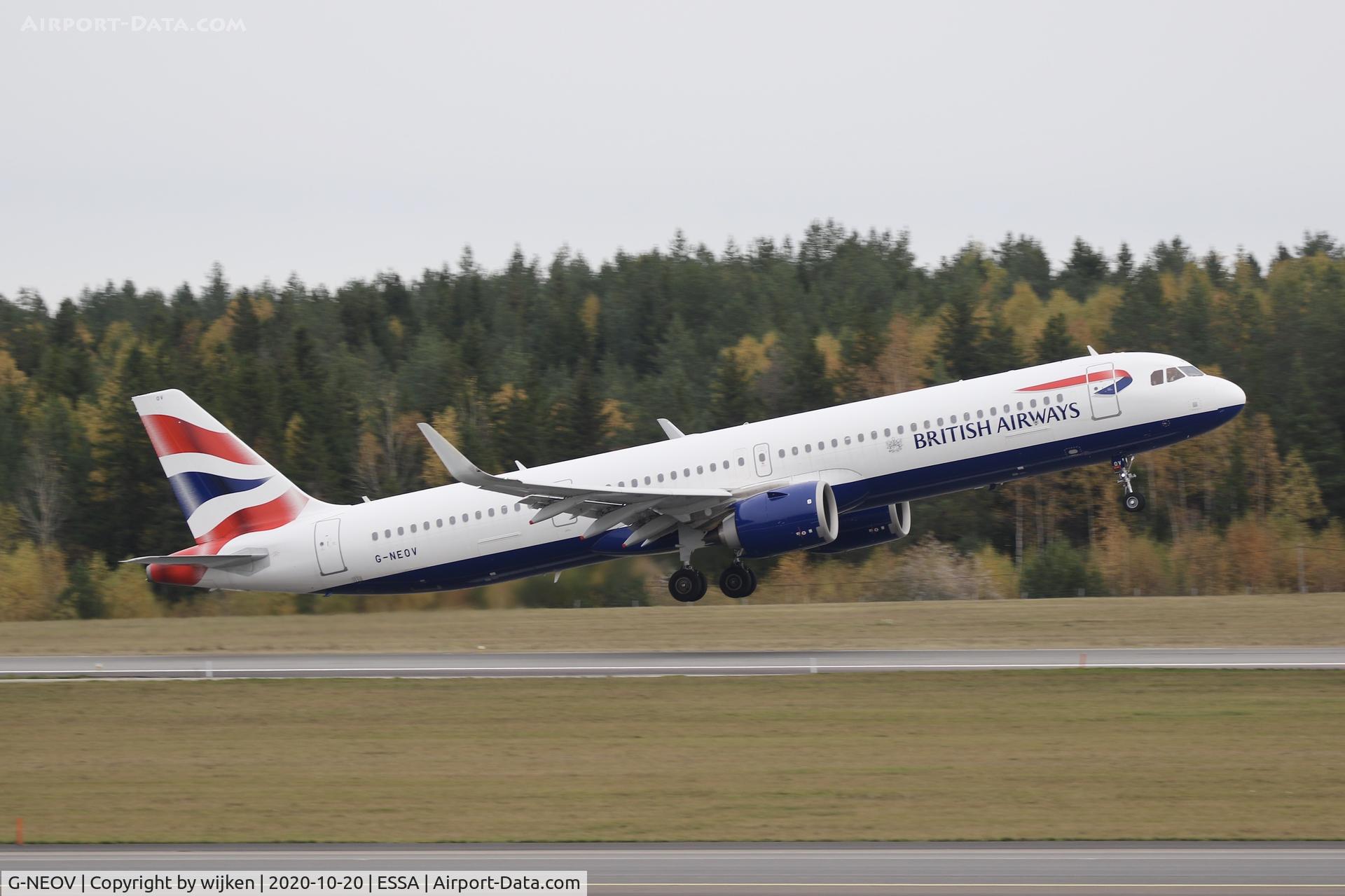 G-NEOV, 2019 Airbus A321-251NX C/N 8930, RWY 19L