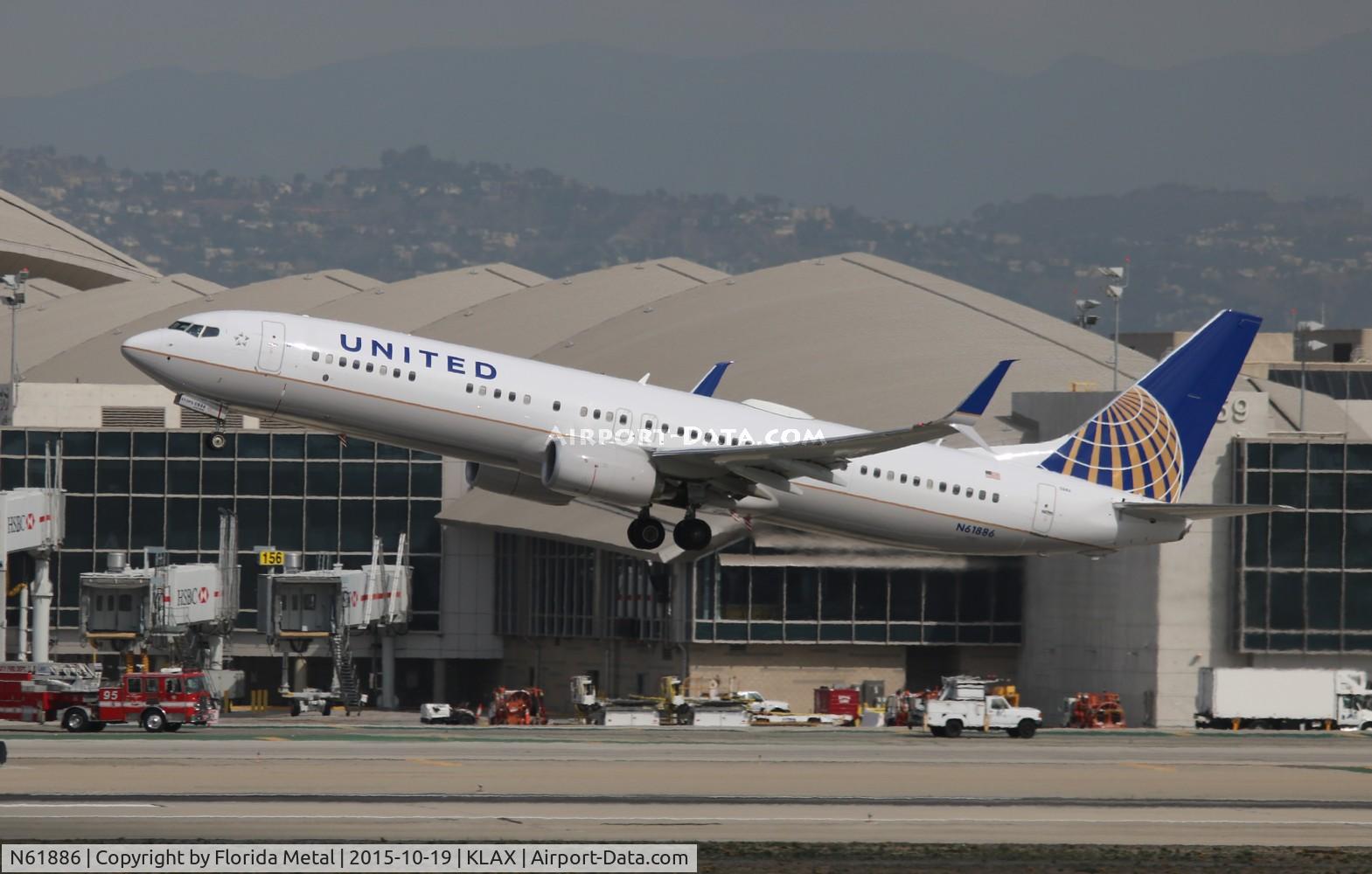N61886, 2015 Boeing 737-924/ER C/N 42190, United 737-924