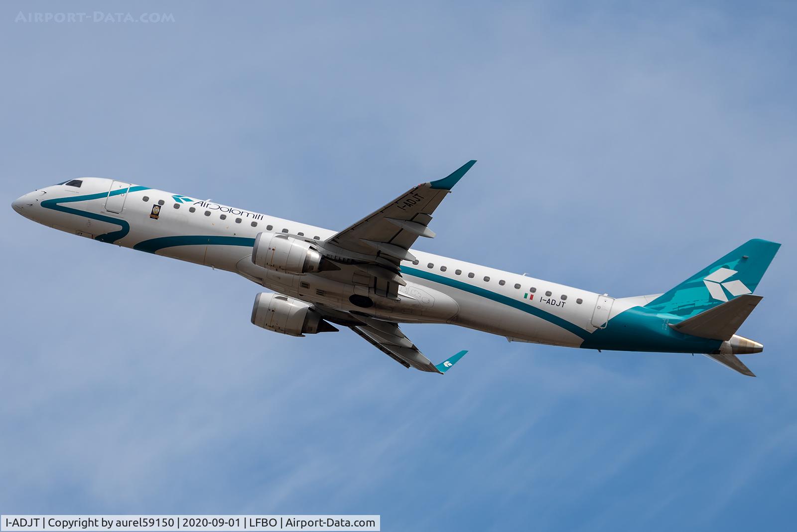 I-ADJT, 2013 Embraer 195LR (ERJ-190-200LR) C/N 19000606, take off