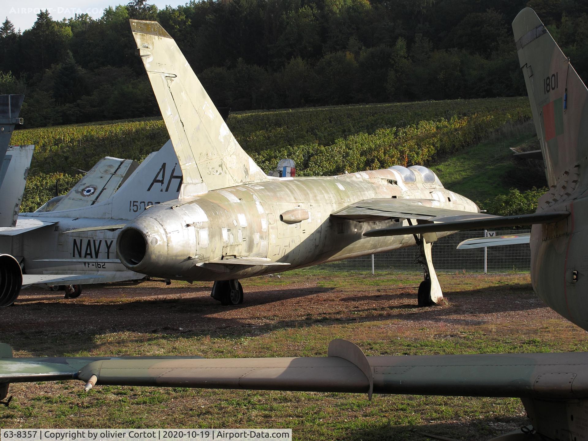 63-8357, Republic F-105F Thunderchief C/N F134, you can guess some US markings on the tail (AFRES ?)