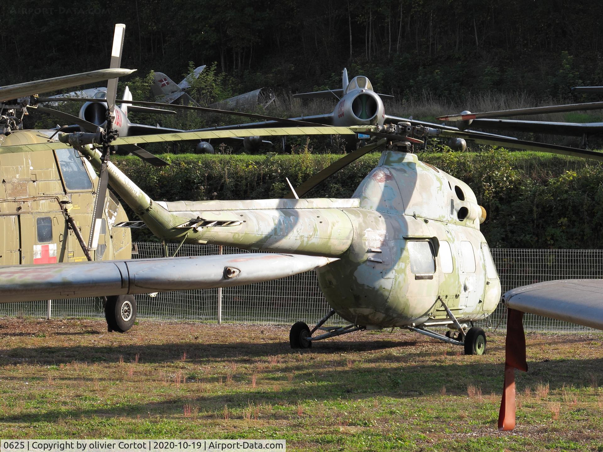 0625, Mil Mi-2M C/N 560625038, rear view