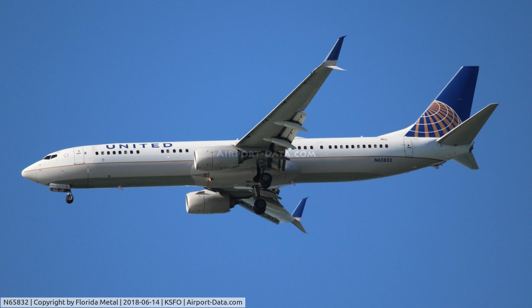 N65832, 2014 Boeing 737-924/ER C/N 44563, United 737-924