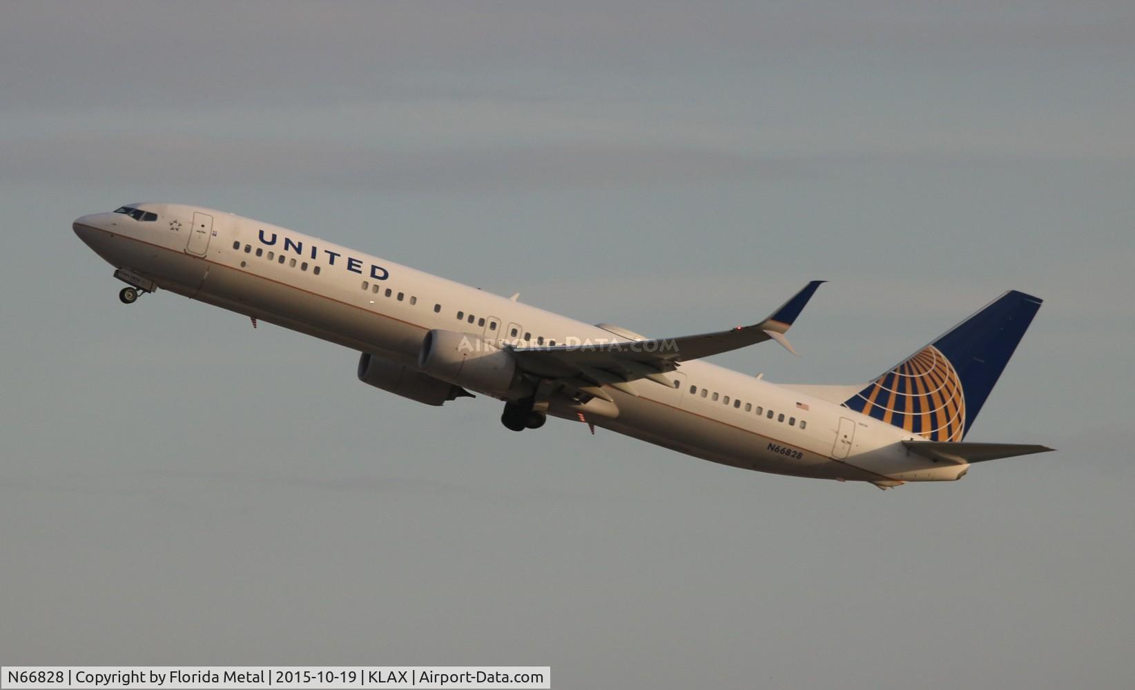 N66828, 2014 Boeing 737-924/ER C/N 44580, United 737-924