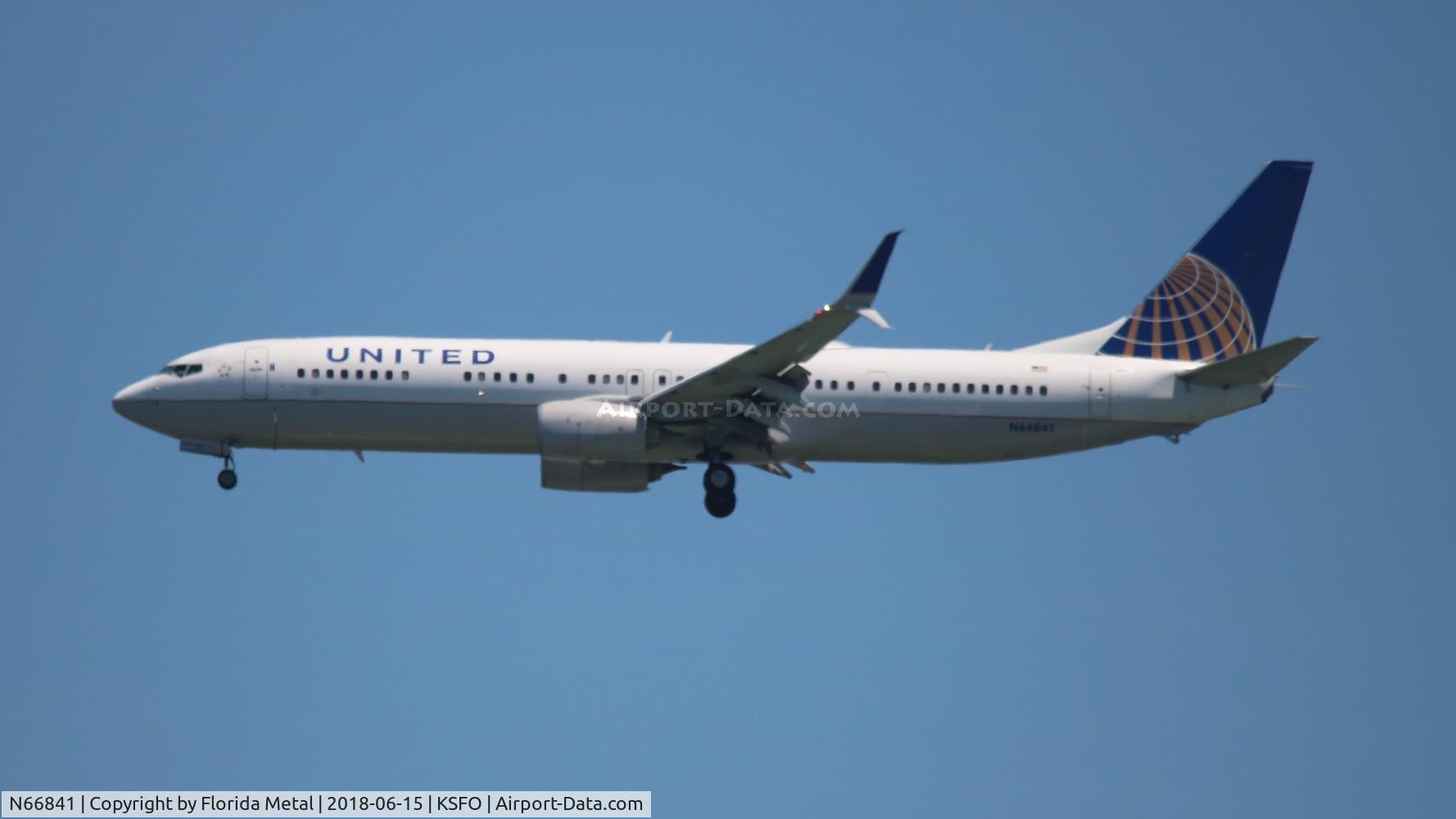 N66841, 2015 Boeing 737-924/ER C/N 42182, United 737-924
