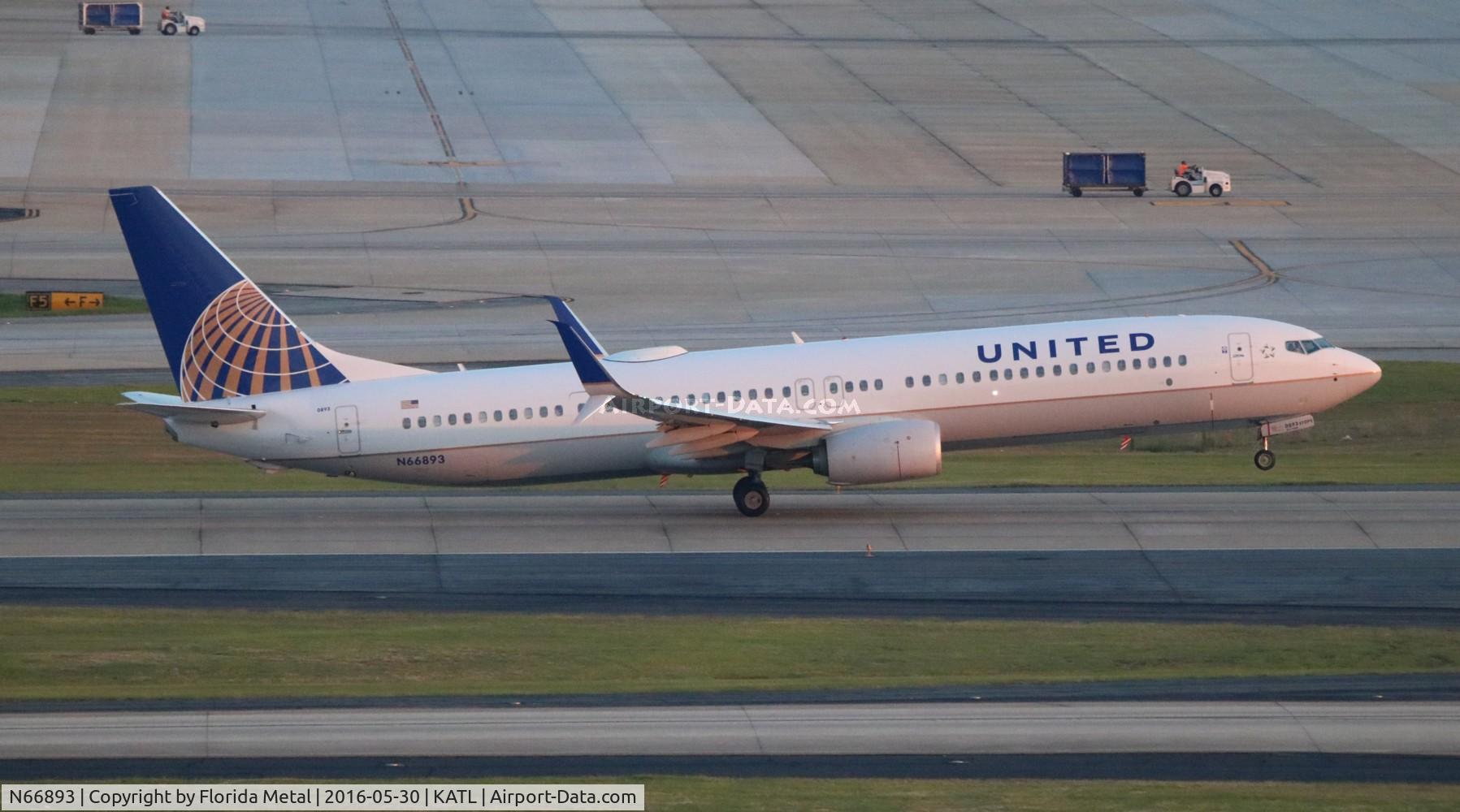 N66893, 2016 Boeing 737-924/ER C/N 42197, United 737-924