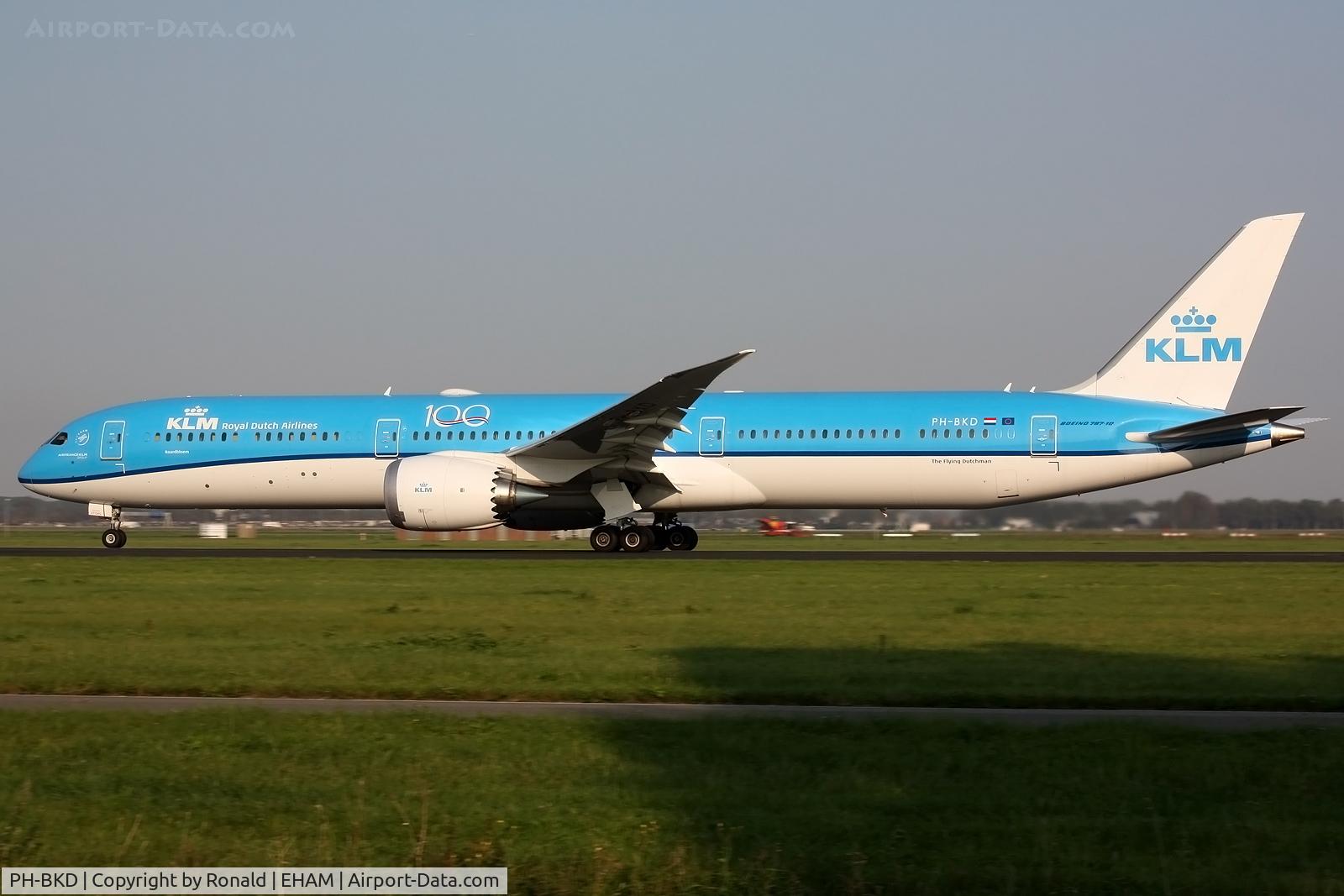 PH-BKD, 2019 Boeing 787-10 Dreamliner C/N 42492, take off run