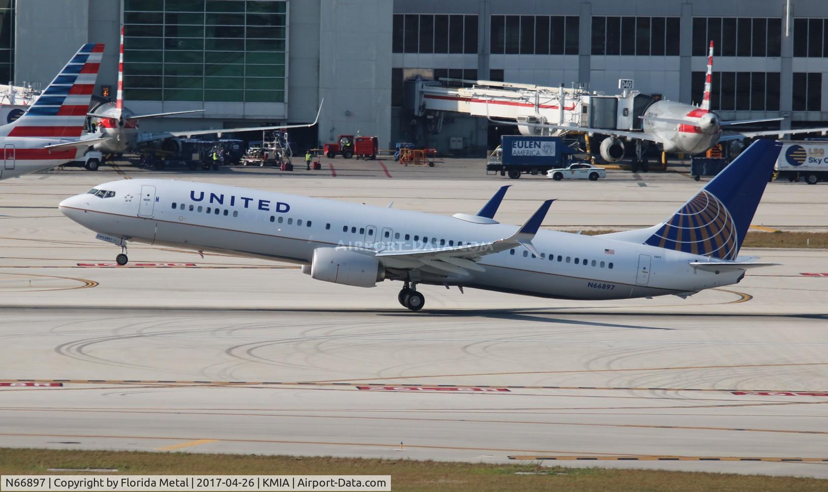 N66897, 2016 Boeing 737-924/ER C/N 62814, United 737-924