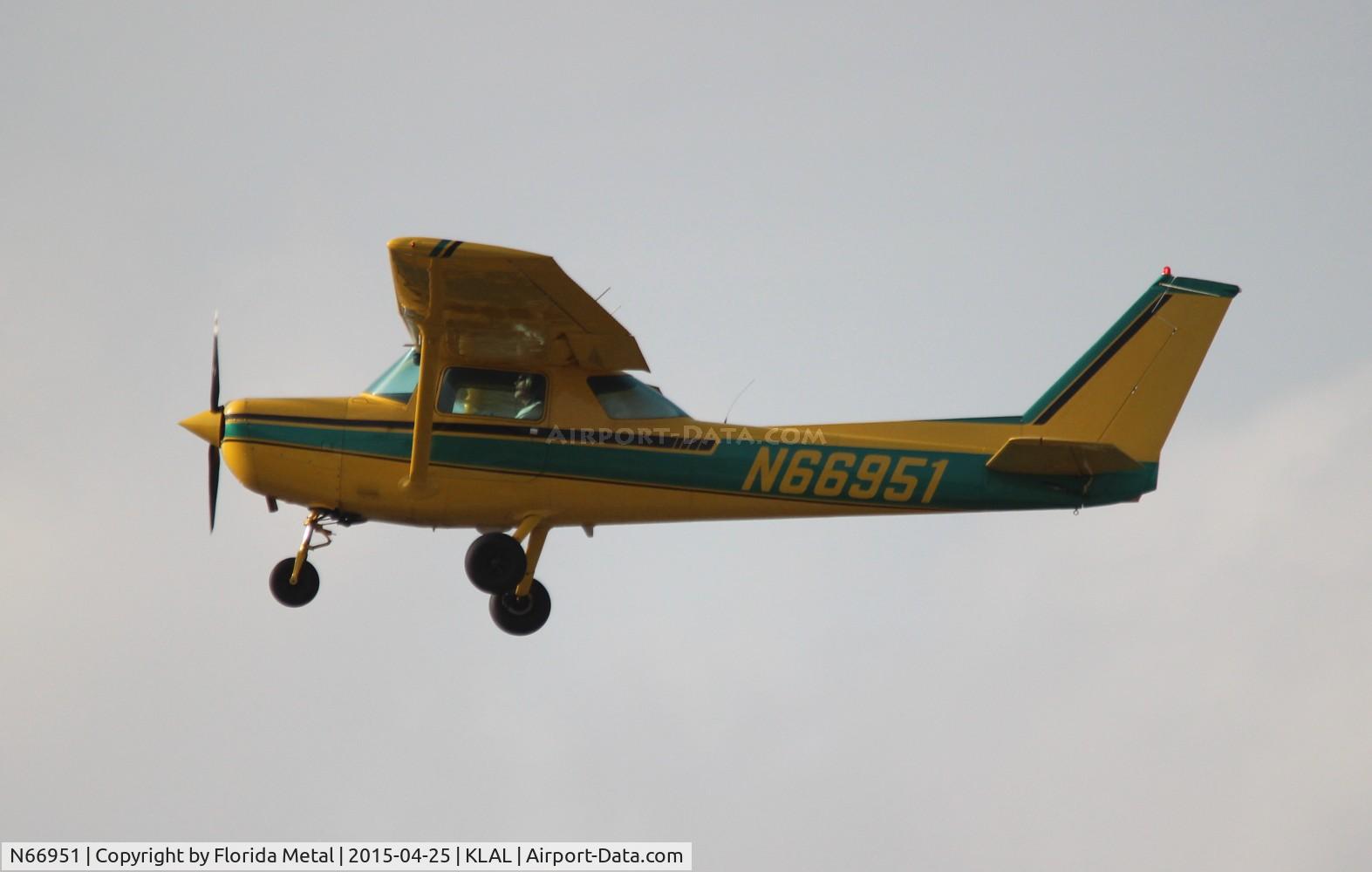 N66951, 1978 Cessna 152 C/N 15281686, Cessna 152
