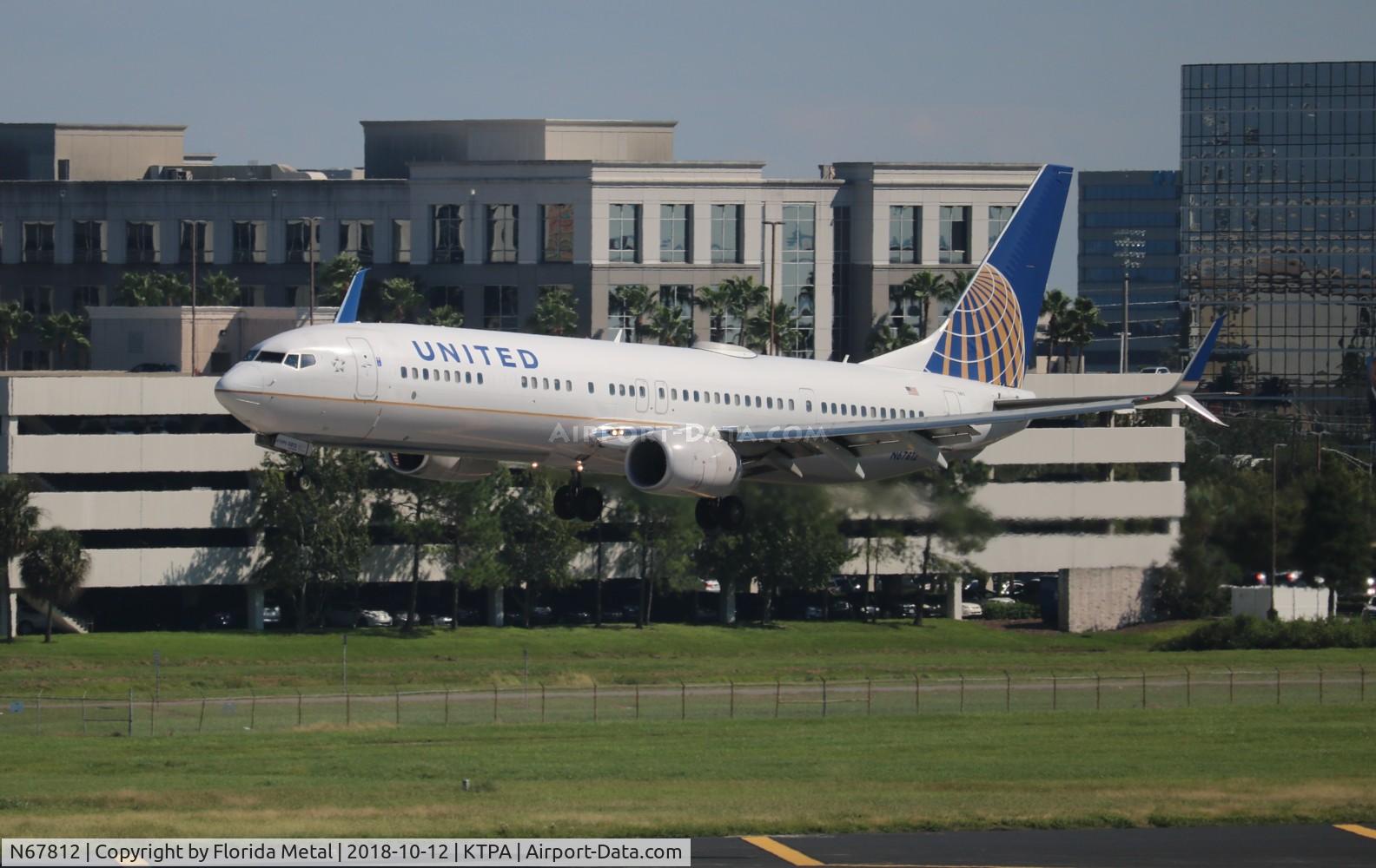 N67812, 2013 Boeing 737-924/ER C/N 43530, United 737-924