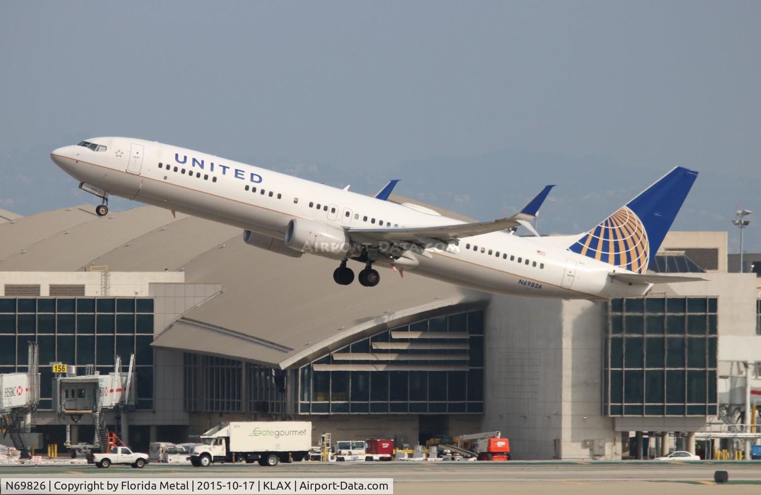 N69826, 2014 Boeing 737-924/ER C/N 42180, United 737-924