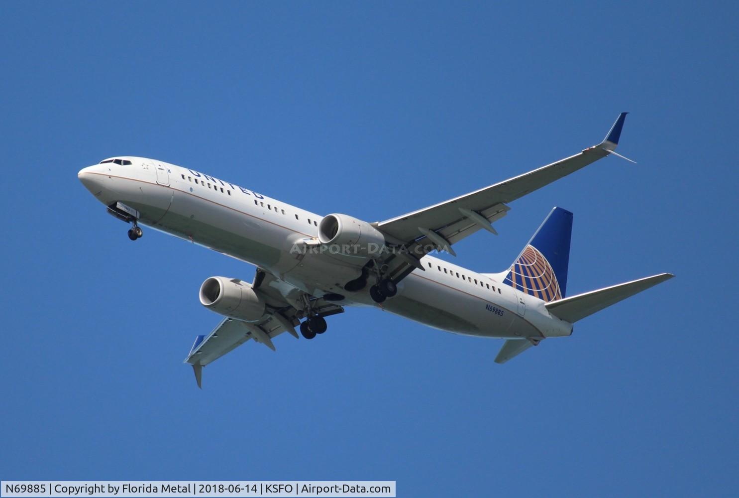 N69885, 2015 Boeing 737-924/ER C/N 42189, United 737-924