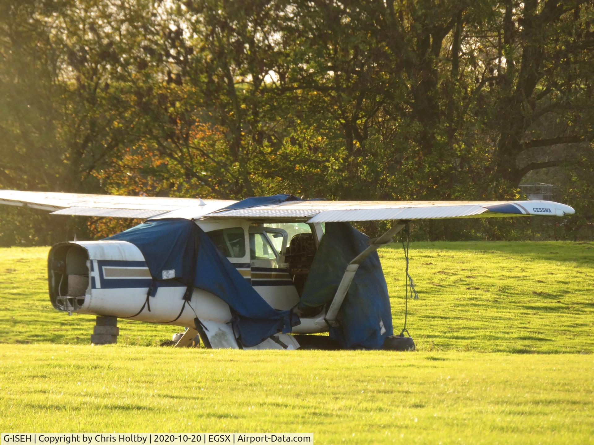 G-ISEH, 1981 Cessna 182R Skylane C/N 182-67843, Cessna Skylane since an accident in 2016 when a gale flipped it over onto its back, it has been slowly disintegrating at North Weald