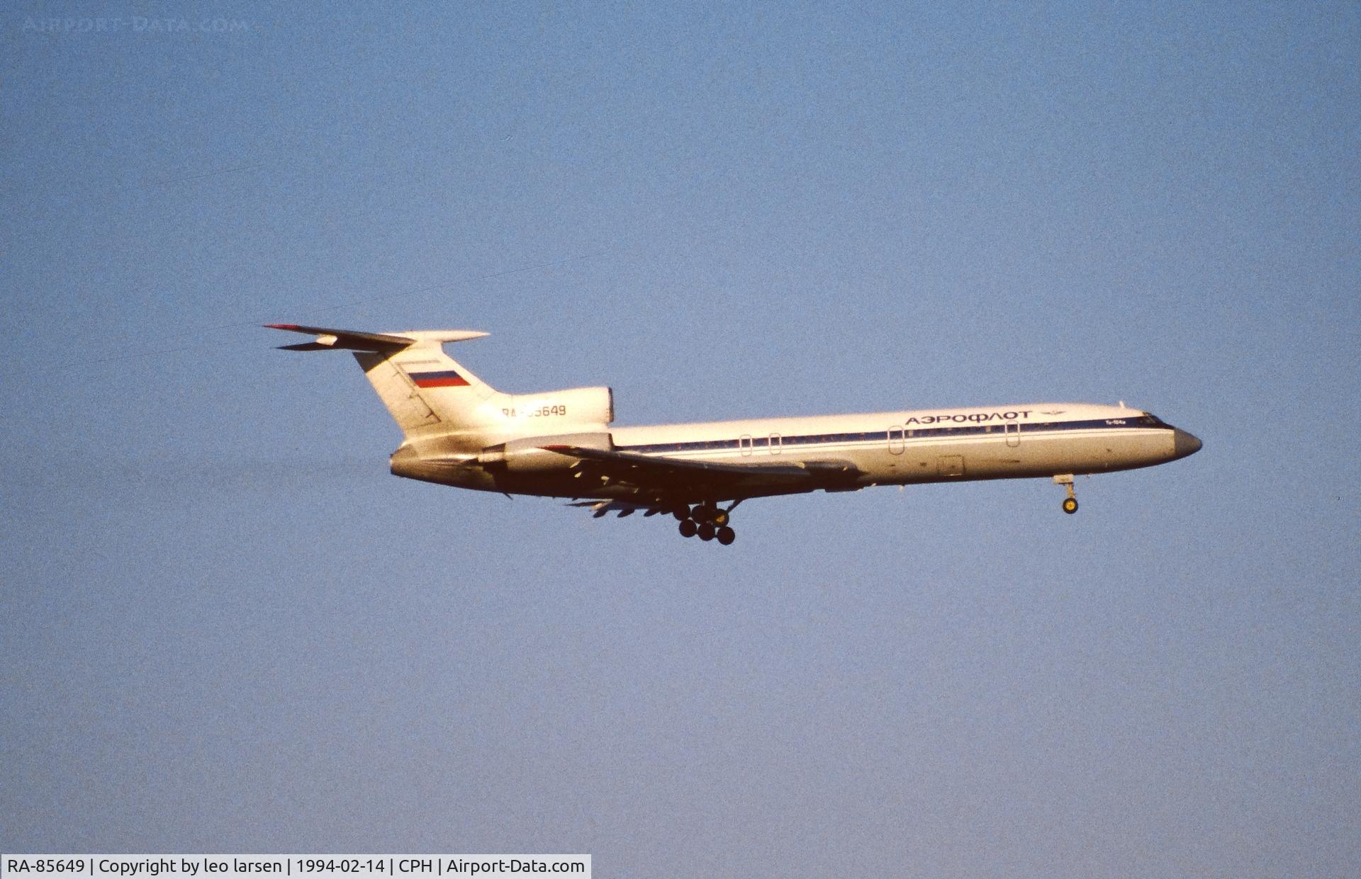 RA-85649, 1988 Tupolev Tu-154M C/N 88A787, Copenhagen 14.2.1994