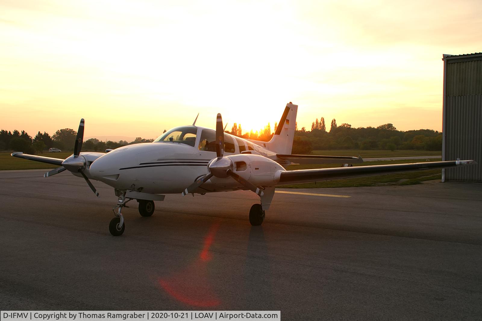 D-IFMV, Beechcraft 58 Baron C/N TH-745, private Beechcraft 58 Baron