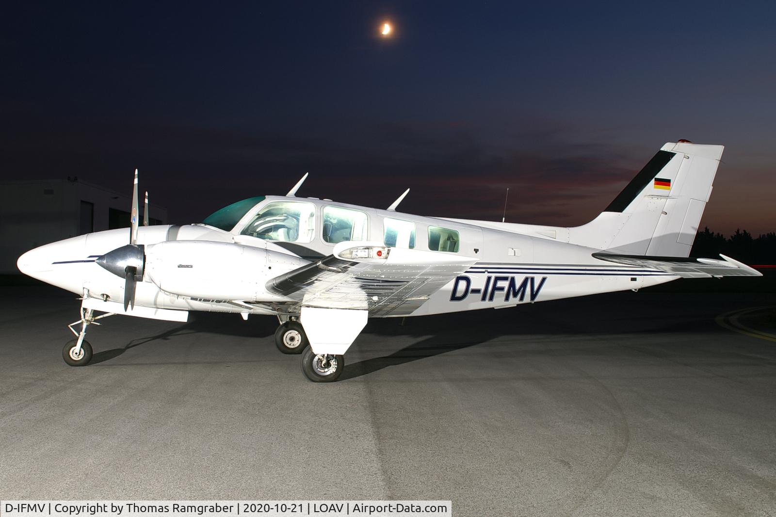 D-IFMV, Beechcraft 58 Baron C/N TH-745, private Beechcraft 58 Baron
