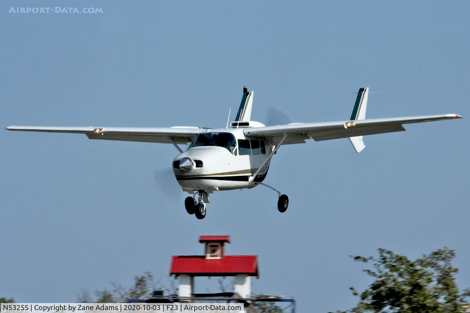 N5325S, 1966 Cessna 337A Super Skymaster C/N 337-0425, At the 2020 Ranger Airfield Fly-in