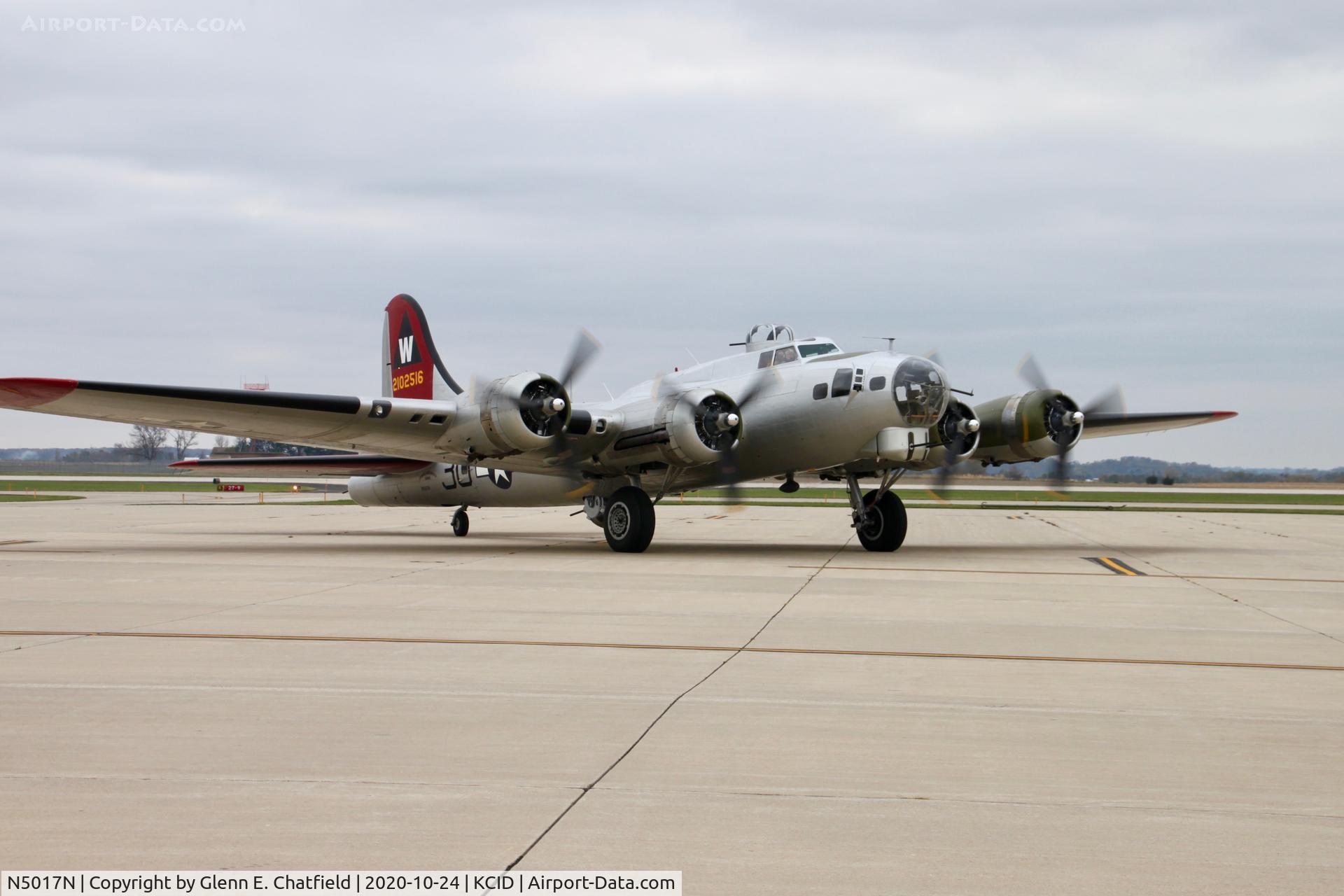 N5017N, 1944 Lockheed/Vega (Boeing) B-17G-105-VE Flying Fortress C/N 8649, Arriving