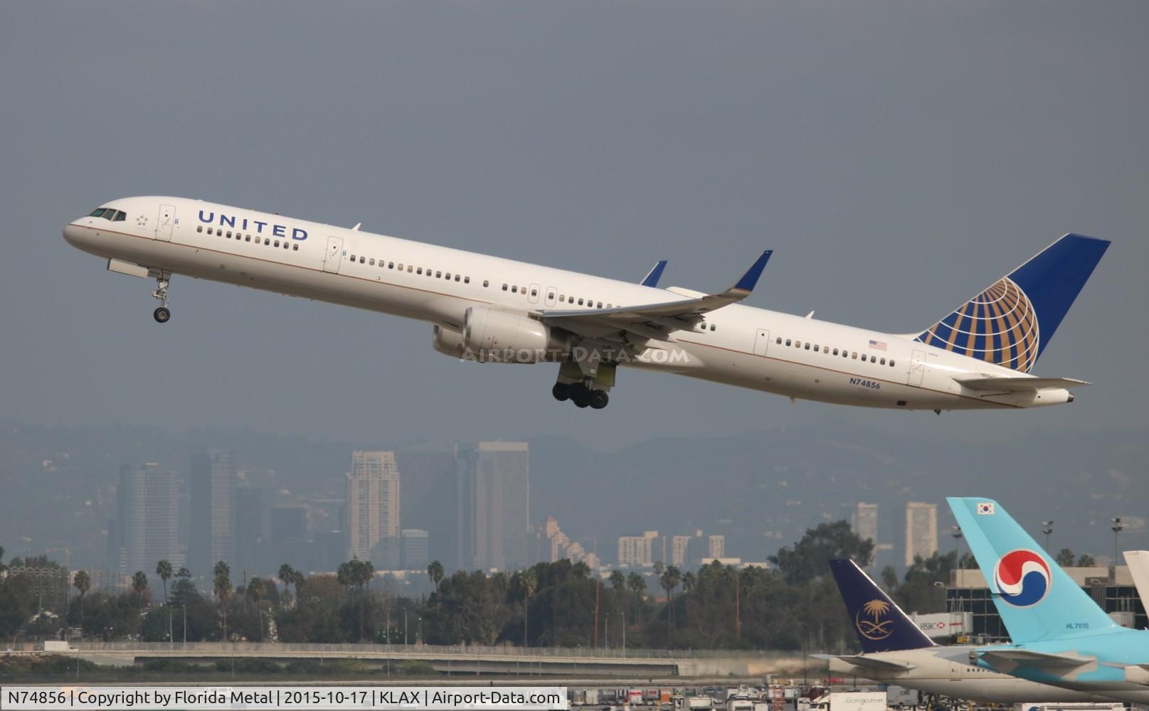 N74856, 2004 Boeing 757-324 C/N 32815, United 757-324