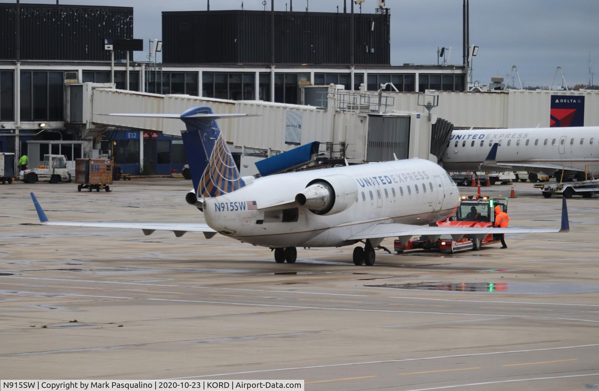 N915SW, 2002 Bombardier CRJ-200LR (CL-600-2B19) C/N 7615, CL-600-2B19