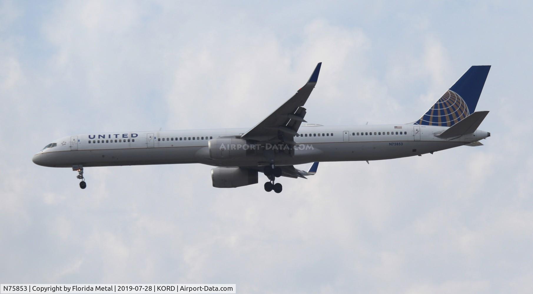 N75853, 2002 Boeing 757-324 C/N 32812, United 757-324