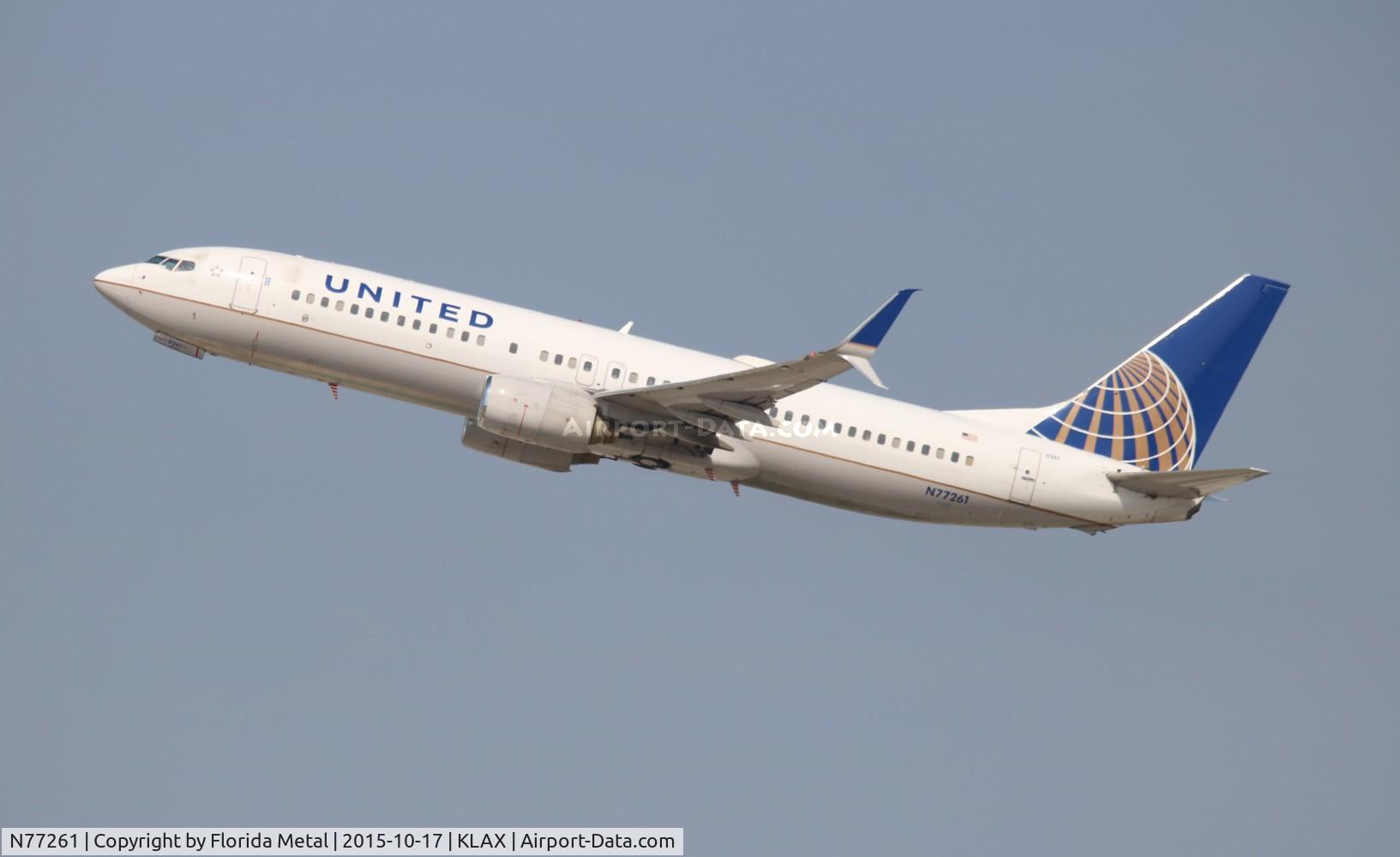 N77261, 2001 Boeing 737-824 C/N 31582, United 737-824