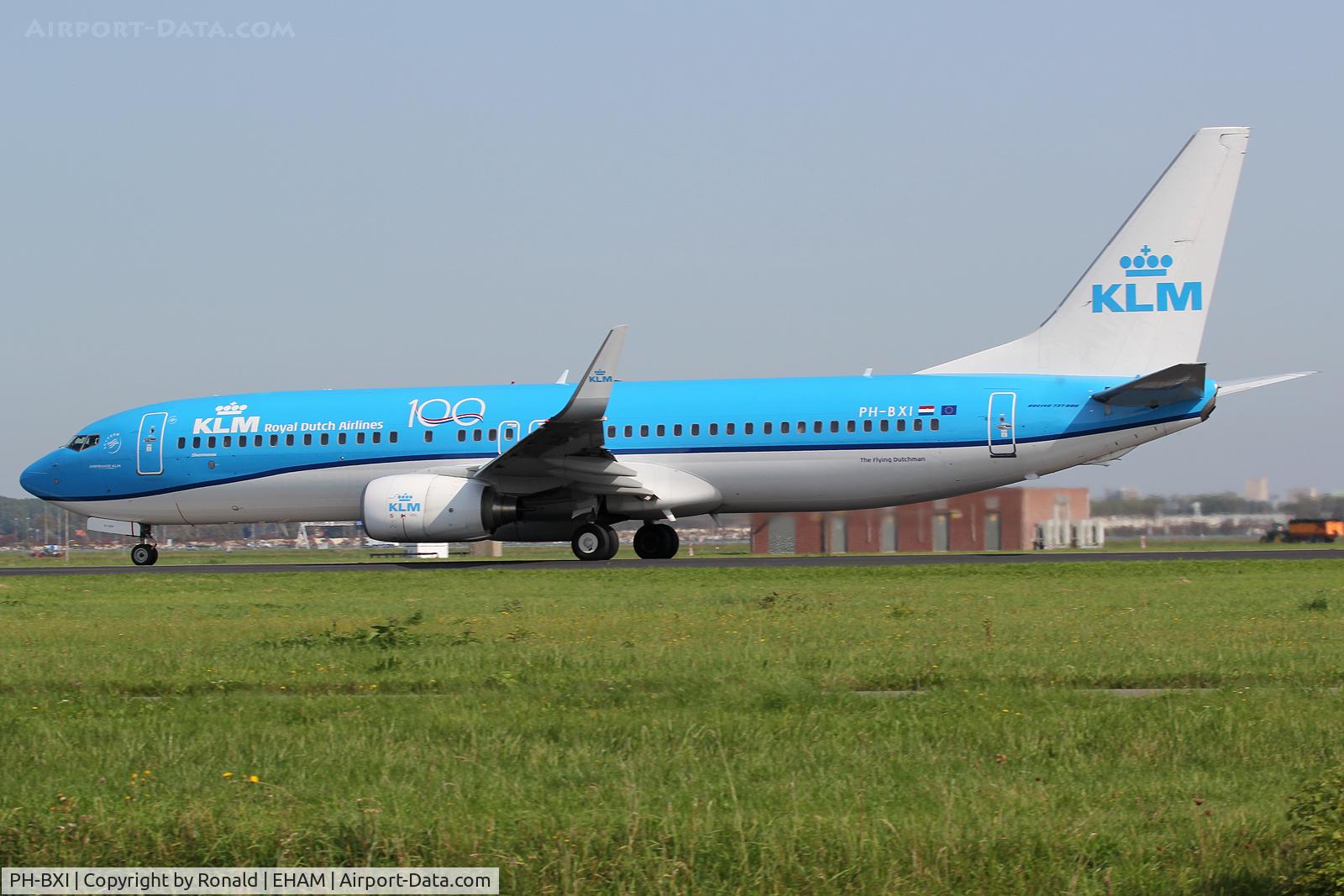 PH-BXI, 2000 Boeing 737-8K2 C/N 30358, at spl