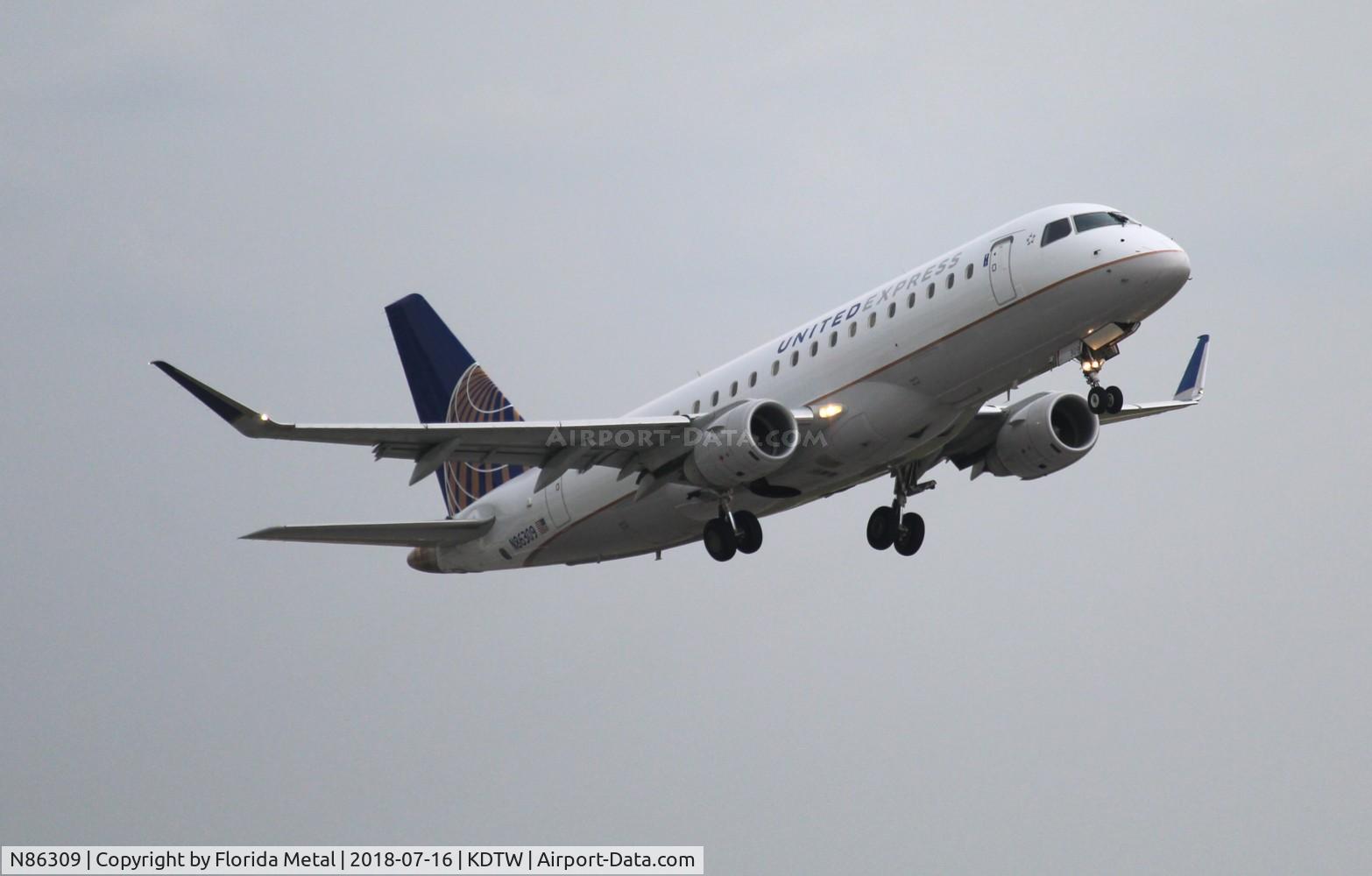 N86309, 2014 Embraer 175LR (ERJ-170-200LR) C/N 17000426, Mesa EMB-175LR