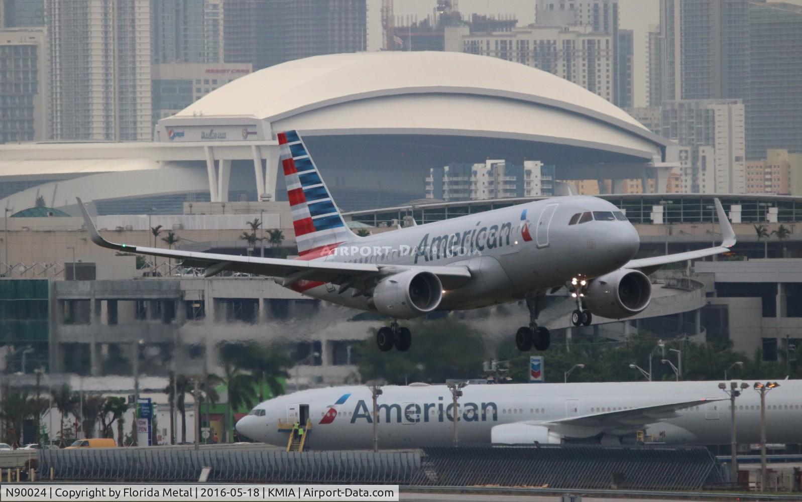 N90024, 2014 Airbus A319-115 C/N 6384, American A319-115