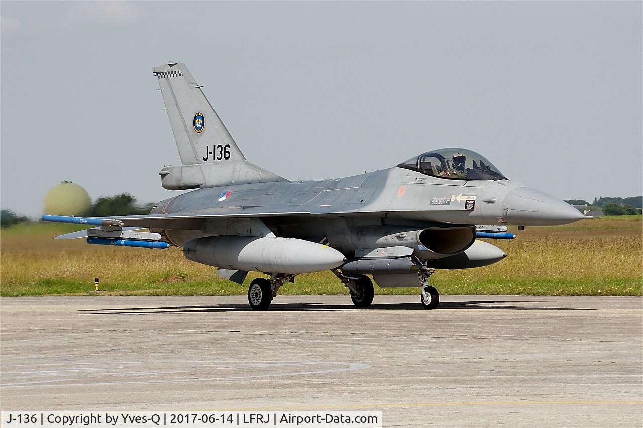 J-136, Fokker F-16AM Fighting Falcon C/N 6D-126, Fokker F-16AM Fighting Falcon, Taxiing to flight line, Landivisiau Naval Air Base (LFRJ) Tiger Meet 2017