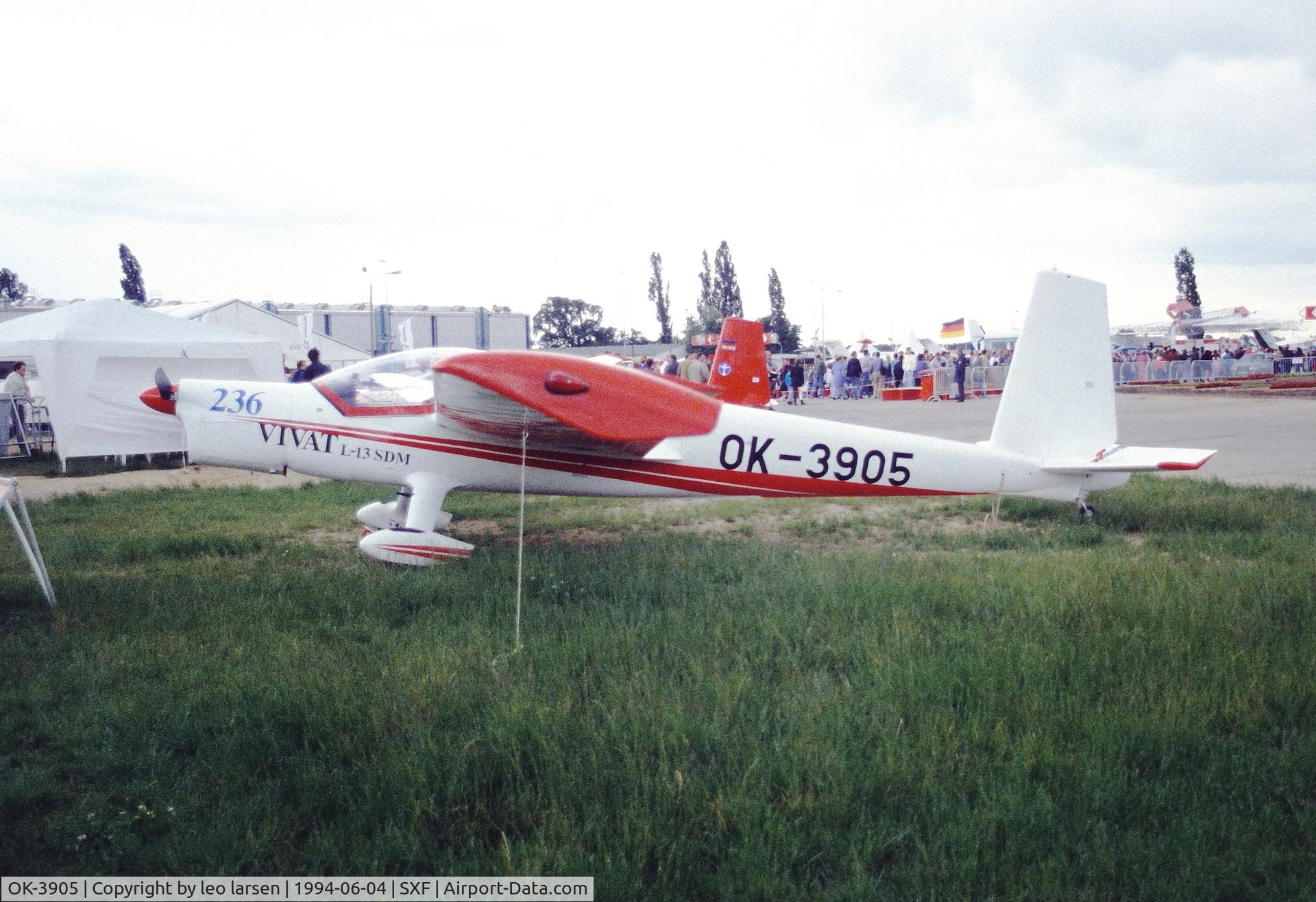 OK-3905, Aerotechnik L-13SDM Vivat C/N 930509, Berlin Air Show 4.6.1994.become SP-0062+D-KSDM