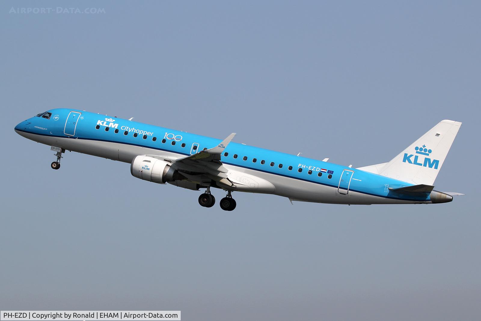 PH-EZD, 2009 Embraer 190LR (ERJ-190-100LR) C/N 19000279, at spl
