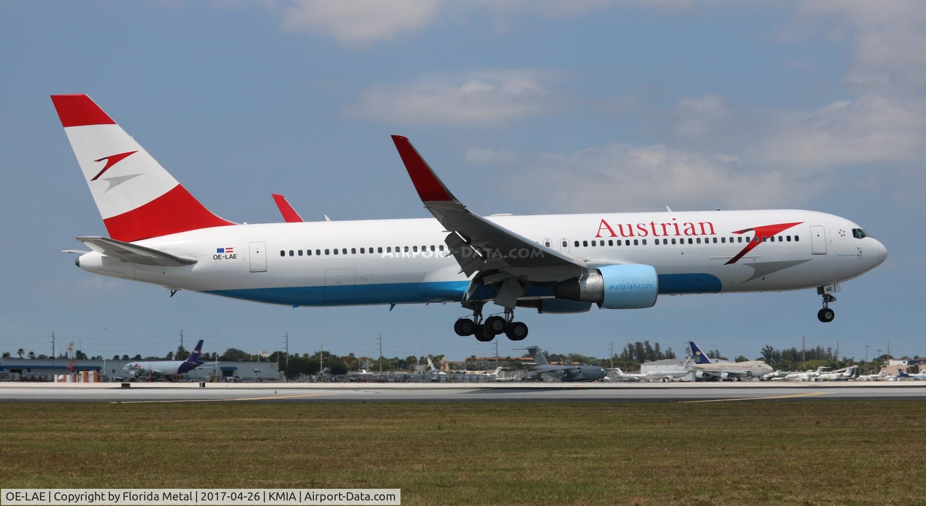 OE-LAE, 2000 Boeing 767-3Z9/ER C/N 30383, Austrian 767-300