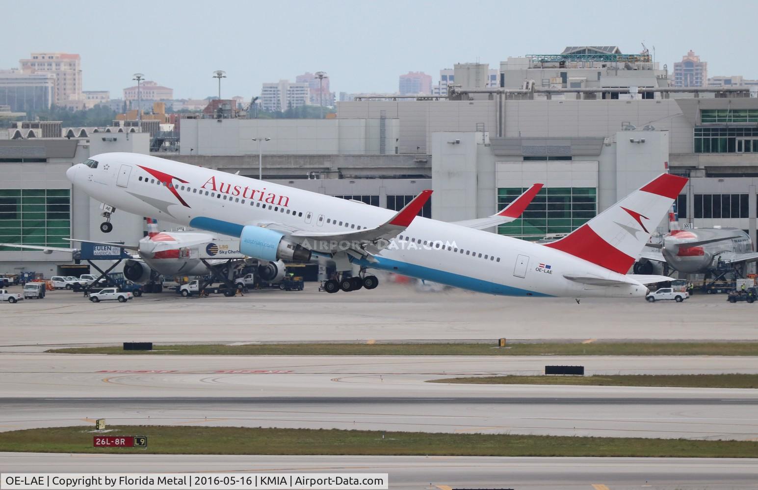 OE-LAE, 2000 Boeing 767-3Z9/ER C/N 30383, Austrian 767-300