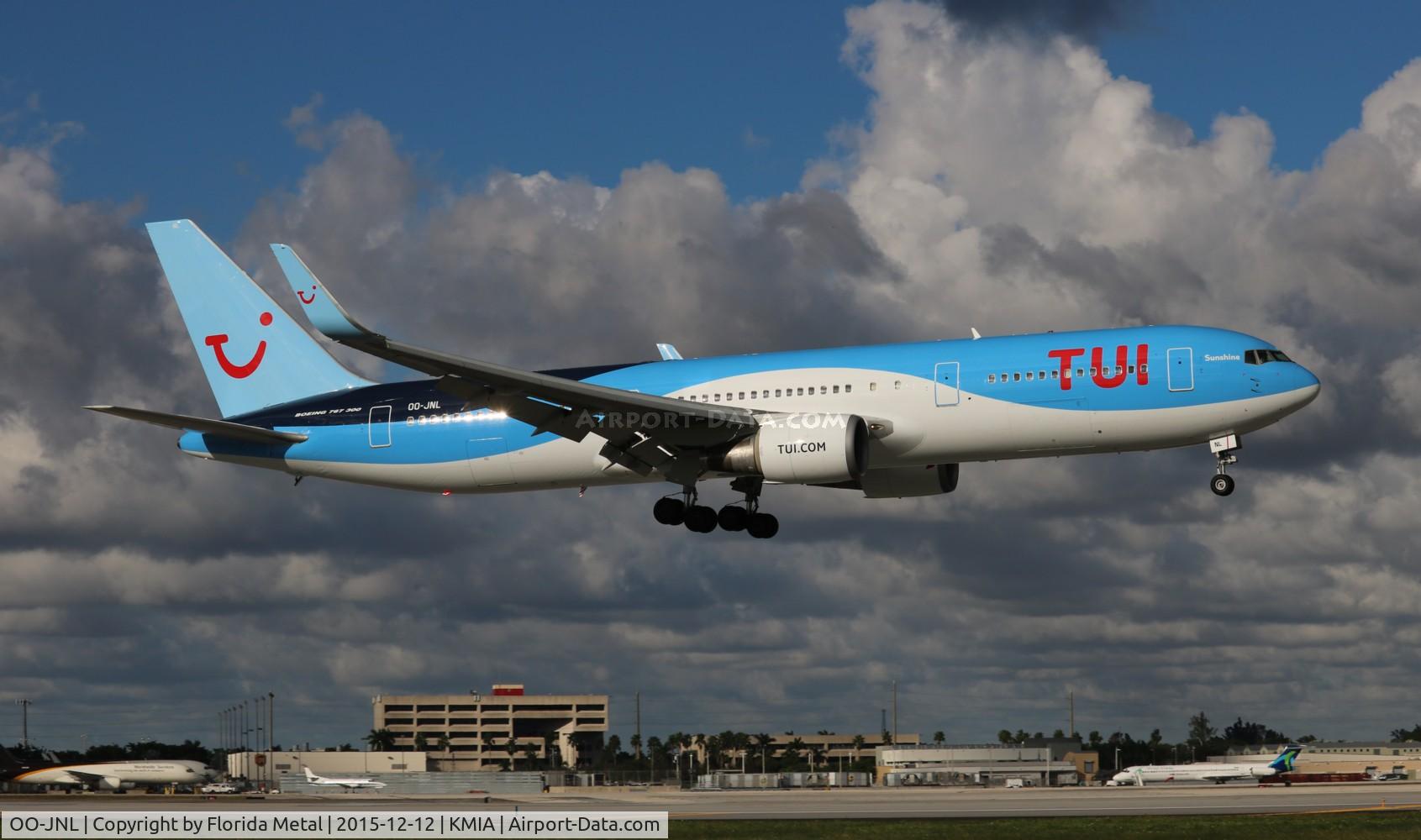 OO-JNL, 2000 Boeing 767-304 C/N 29384, TUI 767-300